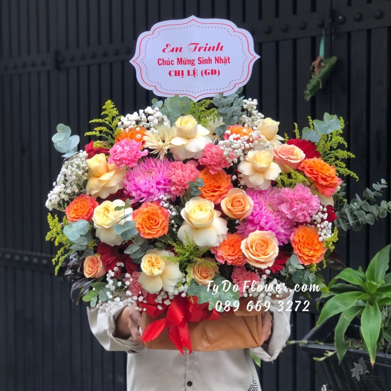 G03241407 GIỎ HOA CHÚC MỪNG SINH NHẬT thiết kế màu sắc rực rỡ