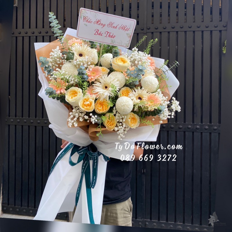 B03241439 BÓ HOA CHÚC MỪNG Thiết Kế Tone Màu Pastel, chủ đạo Hoa Hồng Vàng Victor