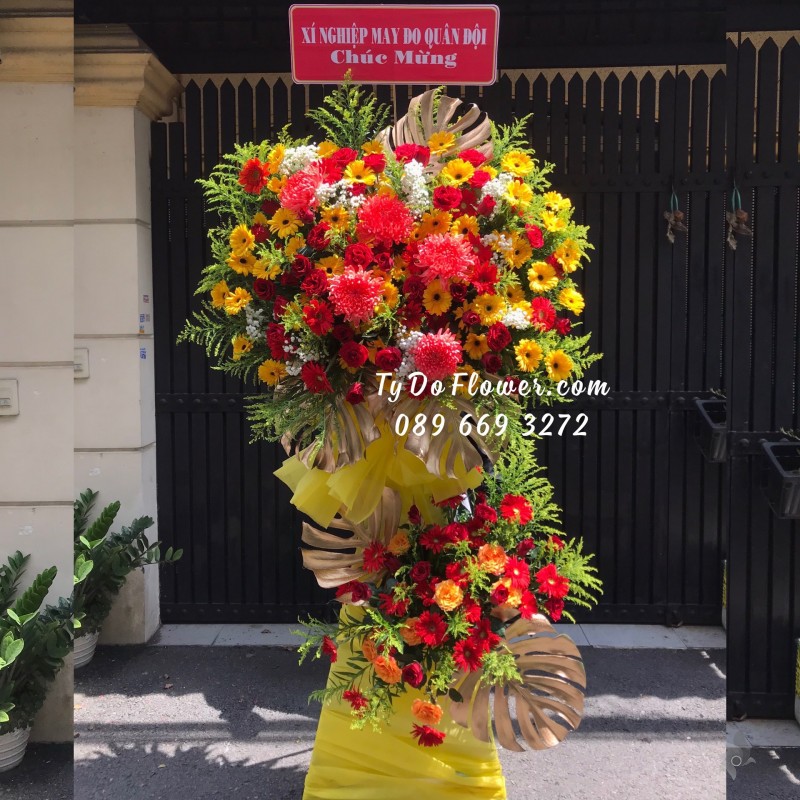 KCM07241694 KỆ HOA CHÚC MỪNG thiết kế tông màu đa sắc rực rỡ