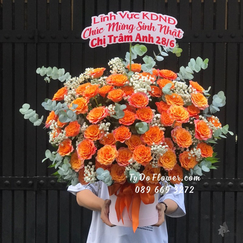 G07241696 GIỎ HOA CHÚC MỪNG SINH NHẬT thiết kế Hoa Hồng Cam Spirit Roses