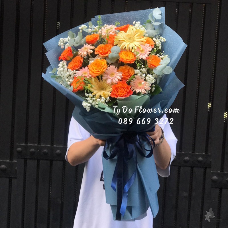 B07241697 BÓ HOA CHÚC MỪNG thiết kế Hoa Hồng Cam Spirit Roses