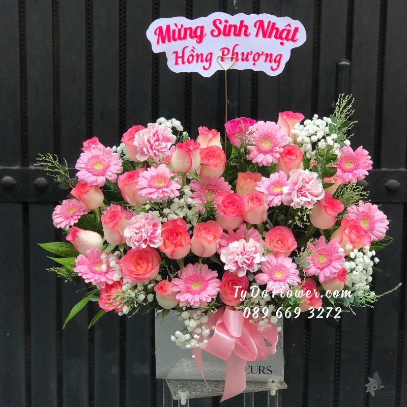 G12242167 GIỎ HOA CHÚC MỪNG SINH NHẬT Thiết kế Hoa Hồng Song Hỷ, Cẩm Chướng, Đồng Tiền