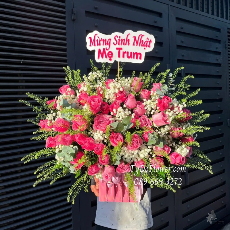 G012571 GIỎ HOA CHÚC MỪNG SINH NHẬT MẸ Thiết kế Hoa Hồng Tím