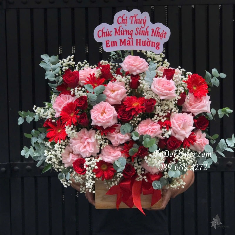 G012586 GIỎ HOA CHÚC MỪNG SINH NHẬT Thiết kế Hoa Hồng Đỏ, Pink Ohara, Đồng Tiền