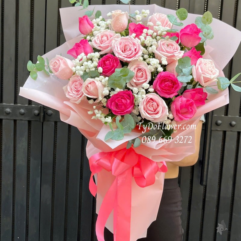 B0325204 BÓ HOA CHÚC MỪNG Thiết kế Hoa Hồng Kem Dâu, Hoa Hồng Sen