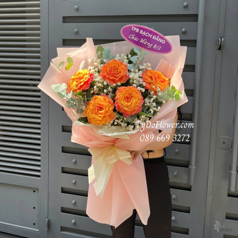 B0325229 BÓ HOA 8-3 Thiết kế Hoa Hồng Cam Spirit Roses