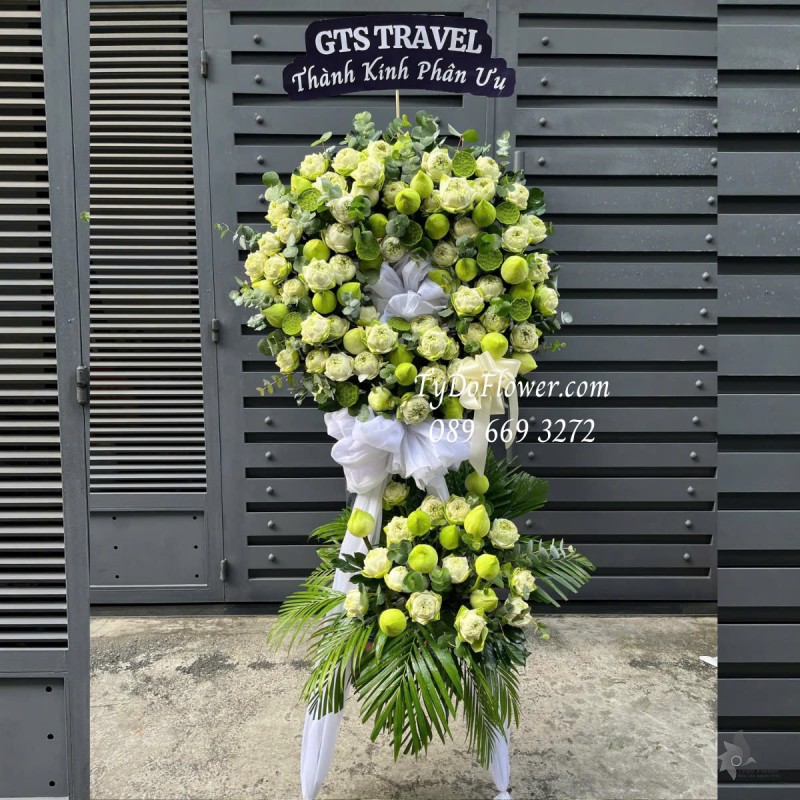 KCB0325238 KỆ HOA TANG LỄ VÒNG HOA CHIA BUỒN Thành Kính Phân Ưu Thiết kế 02 tầng Vòng Hoa Sen Trắng