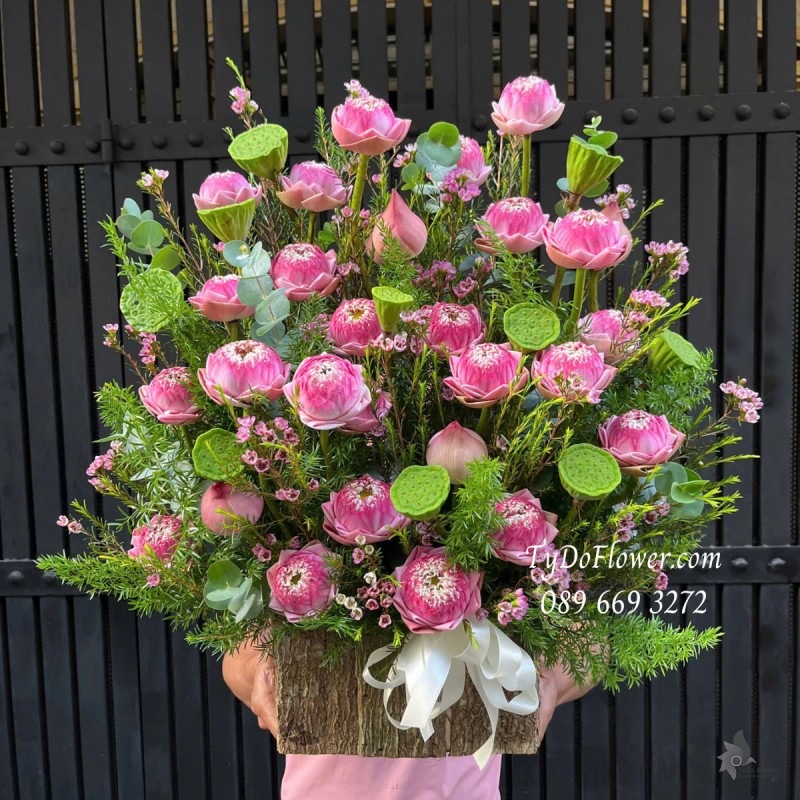 G0325242 GIỎ HOA SEN HỒNG Thiết kế Hoa Sen Hồng gấp cánh, Hoa Thanh Liễu