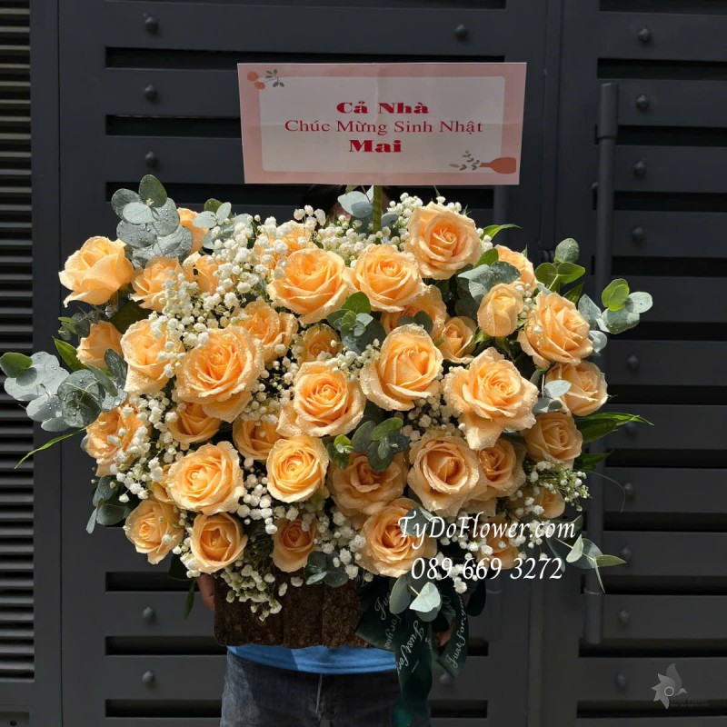 G0425294 GIỎ HOA CHÚC MỪNG SINH NHẬT Thiết kế Hoa Hồng Cam