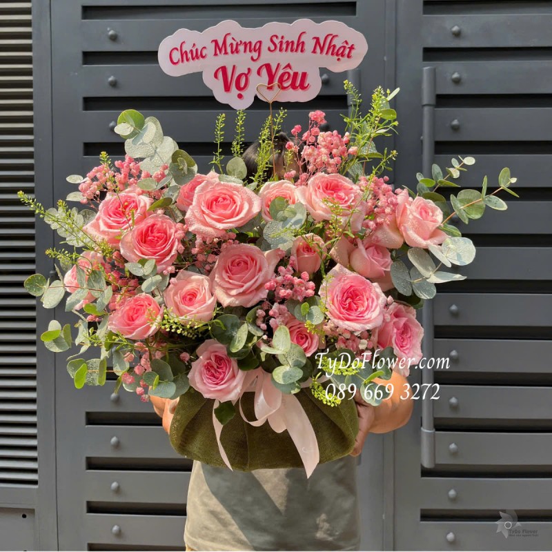 G0425310 GIỎ HOA CHÚC MỪNG SINH NHẬT VỢ YÊU Thiết kế Hoa Hồng Pink Ohara Roses