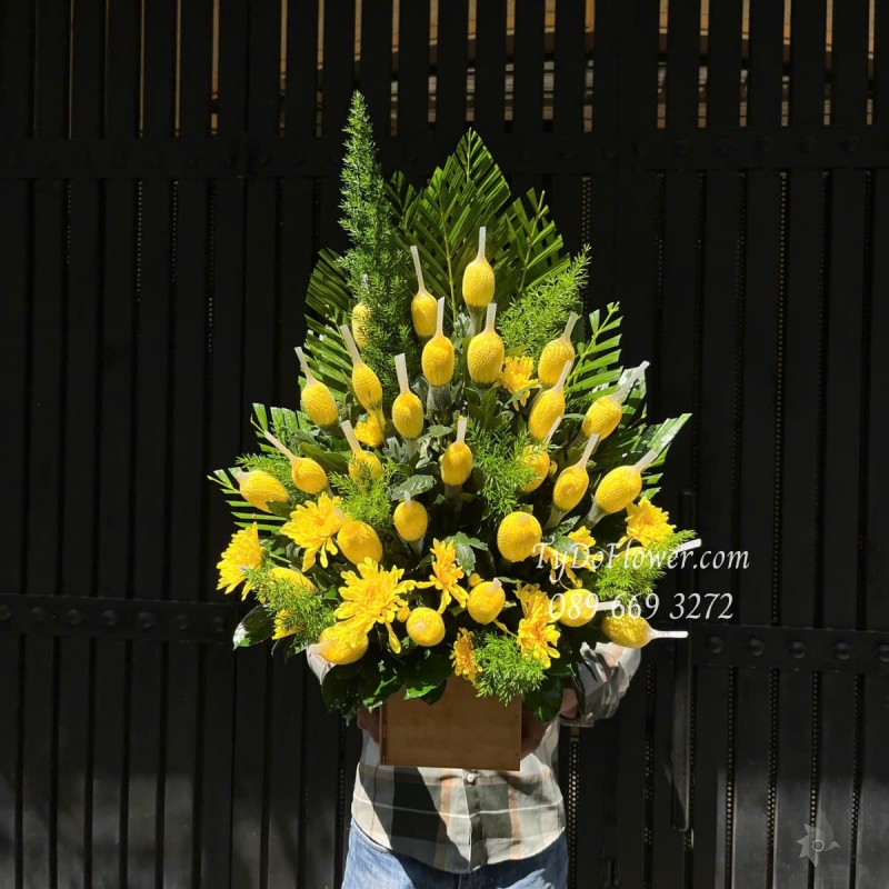 G0525396 GIỎ HOA CÚC VÀNG Hoa đặt bàn thờ cúng tổ tiên, hoa dâng lễ