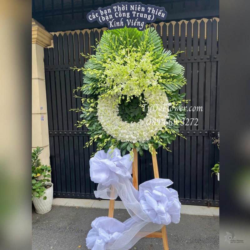 KCB0625433 KỆ HOA TANG LỄ VÒNG HOA CHIA BUỒN Kính Viếng Thiết kế vòng hoa lan trắng