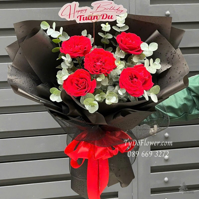 B0625498 BÓ HOA CHÚC MỪNG SINH NHẬT Thiết kế Hoa Hồng Đỏ Red Ohara Roses