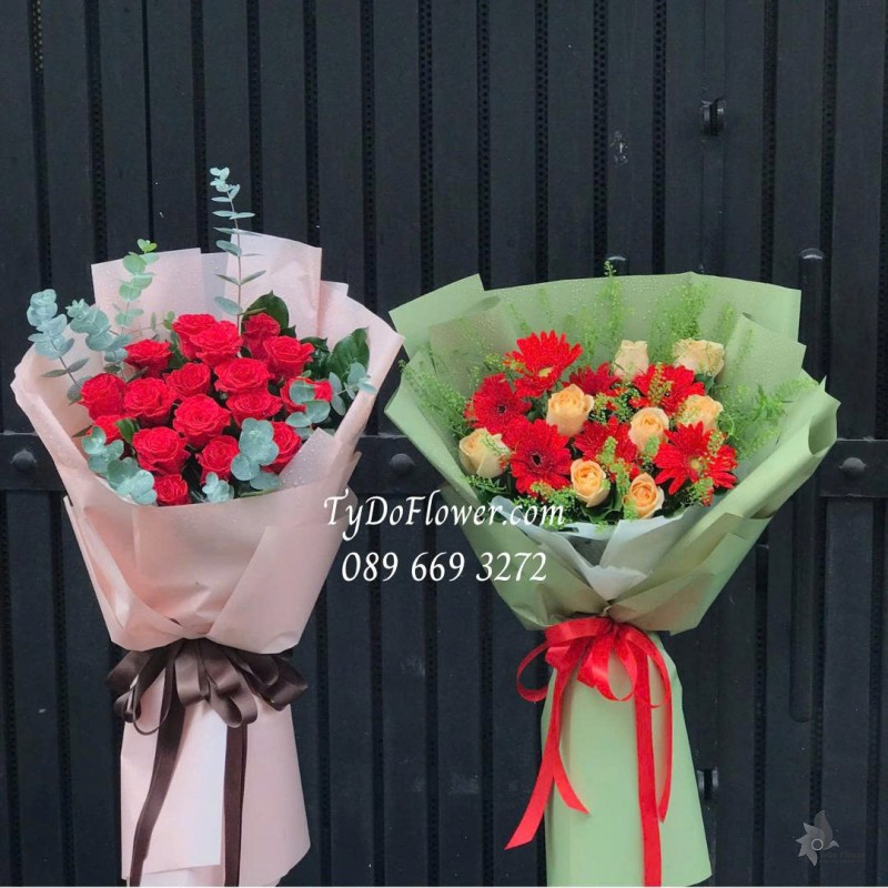 B0725170 ĐẶT TỪ 02 BÓ HOA CHÚC MỪNG Thiết kế gam màu đỏ cam