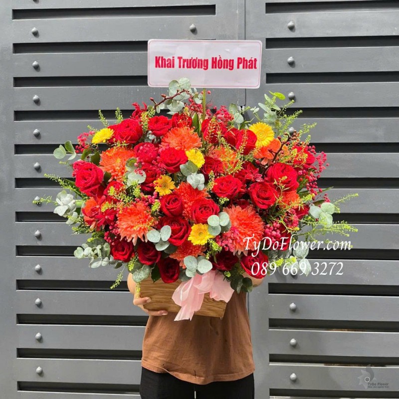 G0725534 GIỎ HOA CHÚC MỪNG KHAI TRƯƠNG HỒNG PHÁT Thiết kế gam màu đỏ cam