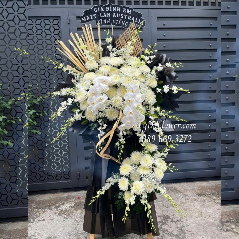 KCB0825606 KỆ HOA TANG LỄ VÒNG HOA CHIA BUỒN Hoa Kính Viếng Thiết kế 02 tầng, hoa cúc, lan thái, lan hồ điệp