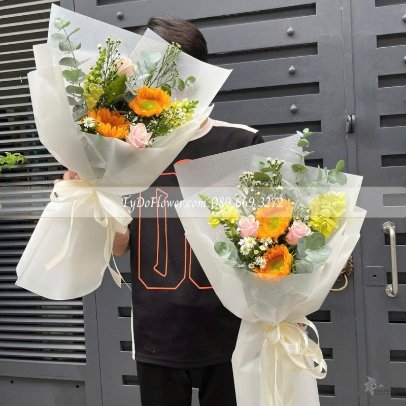 B0825630 ĐẶT TỪ 10 BÓ HOA CHÚC MỪNG trao tặng đại biểu, lễ tốt nghiệp