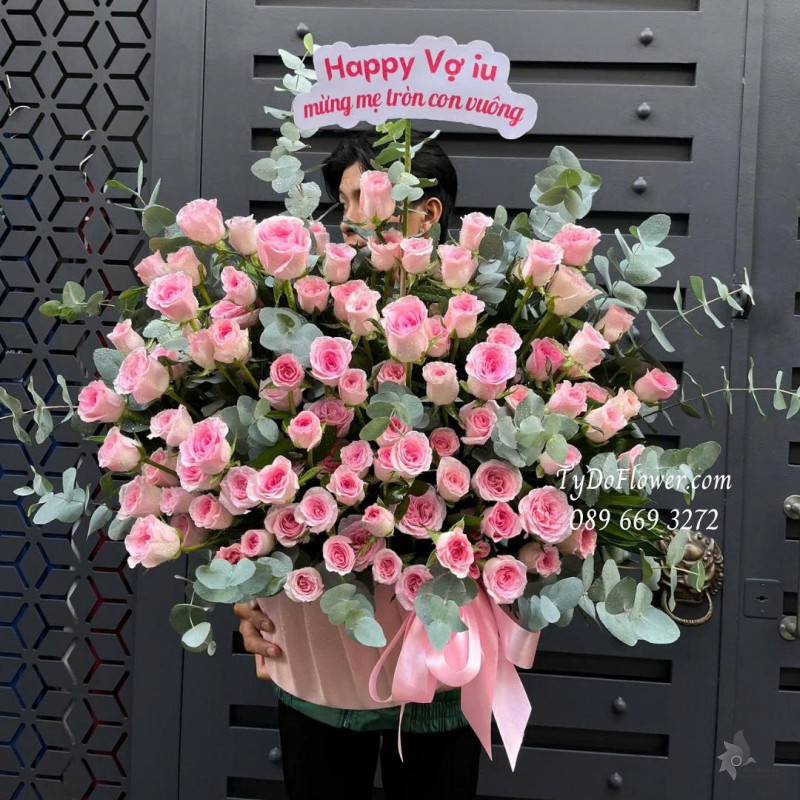 G0925673 GIỎ HOA TẶNG VỢ Thiết kế hoa hồng lạc thần