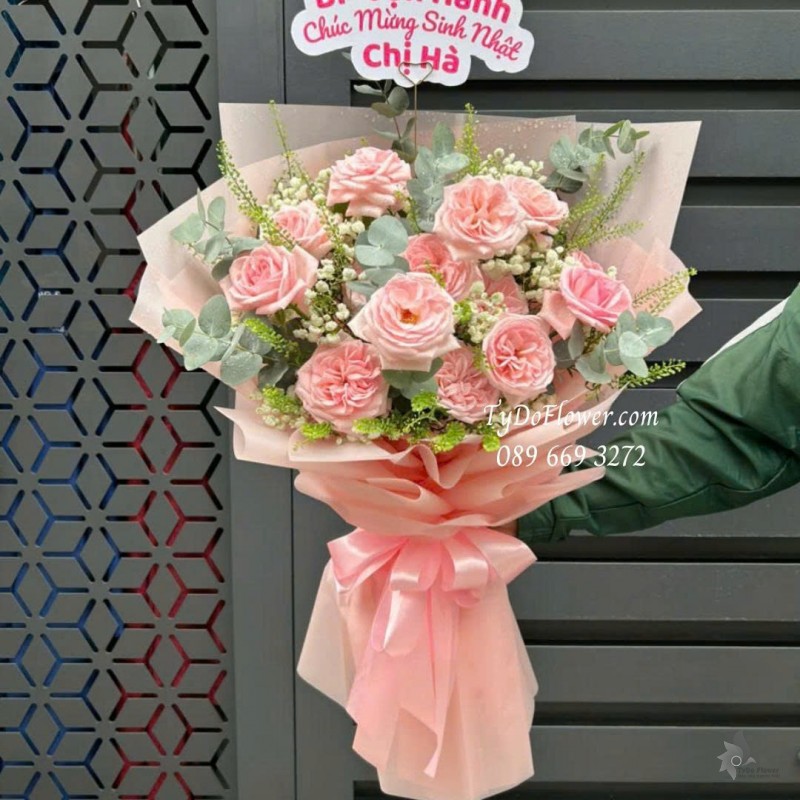 B0925706 BÓ HOA CHÚC MỪNG SINH NHẬT Thiết kế hoa hồng Pink Ohara