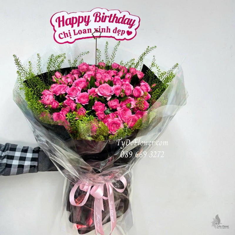 B1025778 BÓ HOA MỪNG SINH NHẬT Thiết kế hoa hồng Sofia