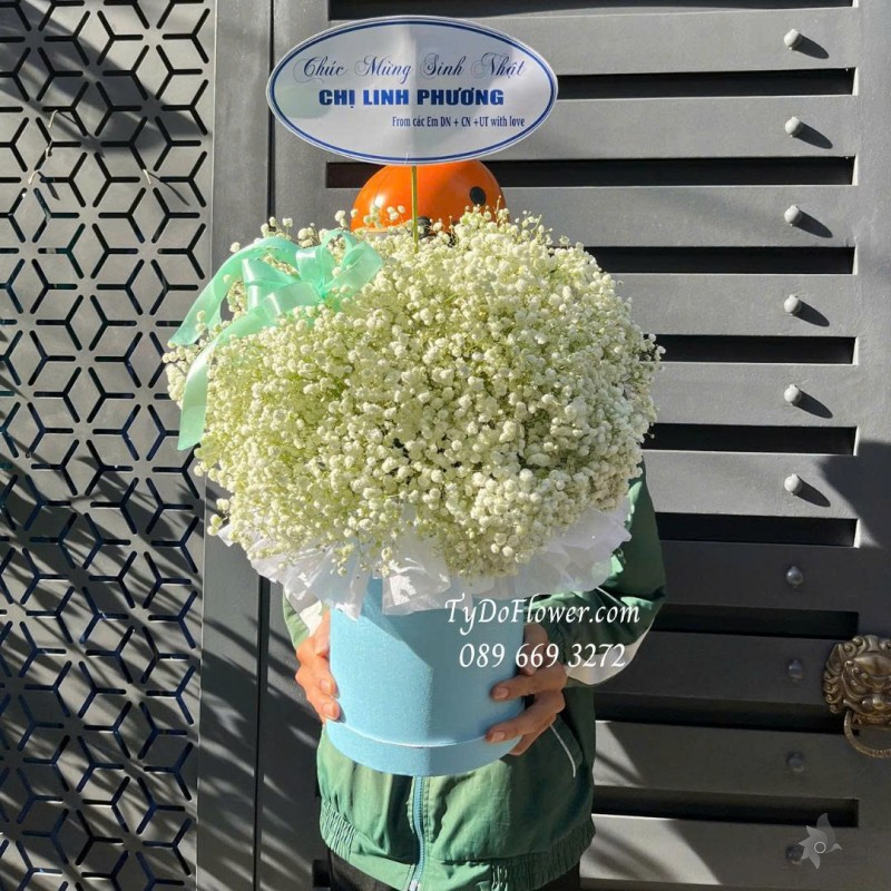 G1025781 GIỎ HOA MỪNG SINH NHẬT Thiết kế hoa Baby trắng