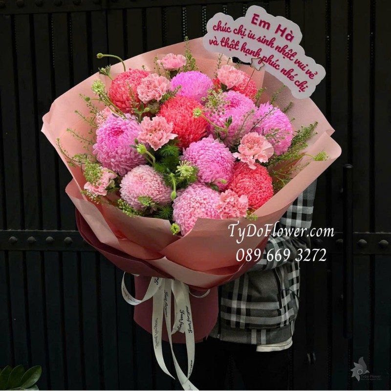 B0126048 Bó Hoa Chúc Mừng Thiết kế Hoa Cúc Mẫu Đơn