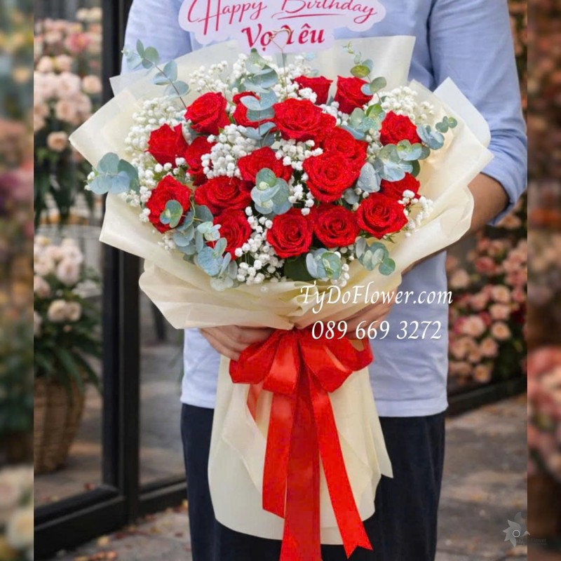 B0126061 Bó Hoa Hồng Đỏ Ecuador tặng Vợ Yêu