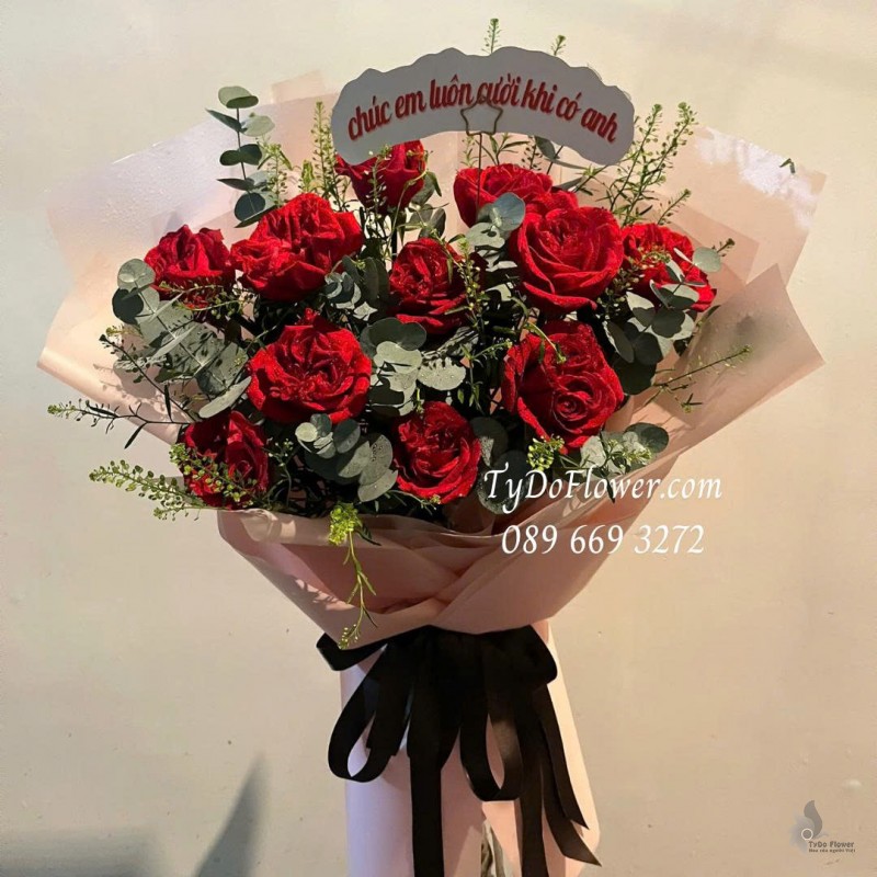 B0226088 BÓ HOA CHÚC TÌNH YÊU Thiết kế Hoa Hồng Đỏ Ohara Rose